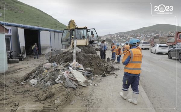 Үер усны нөхцөл байдалтай холбогдуулан дараах ажлыг хийж гүйцэтгэж байна 